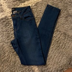 FASHION NOVA JEANS